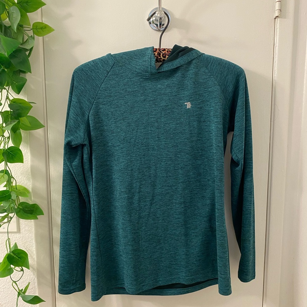 Athletic Hooded Long Sleeve M